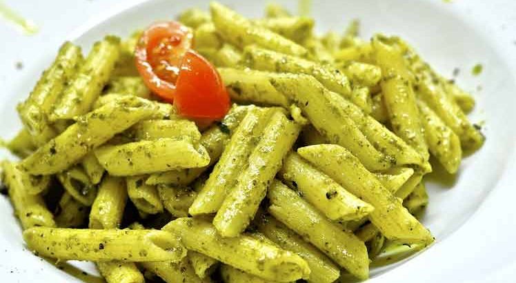 Penne Pesto met kip